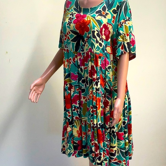 Pure Essence Summer Dress - Picture 2 of 8